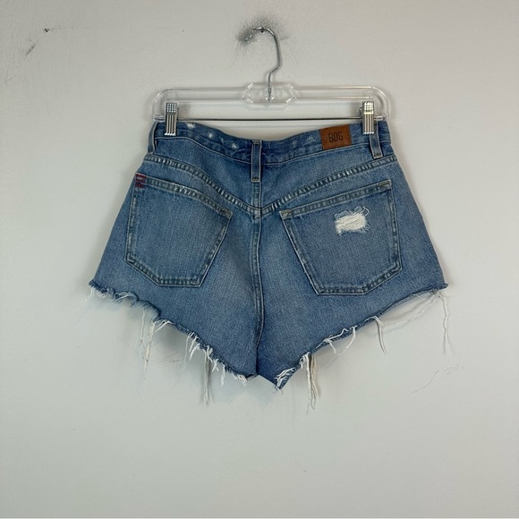 BDG Urban Outfitters | Medium Wash Essential Mid Rise Denim Shorts Size 28 - Picture 6 of 6